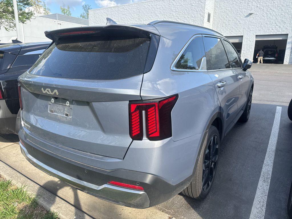 used 2025 Kia Sorento car, priced at $37,000