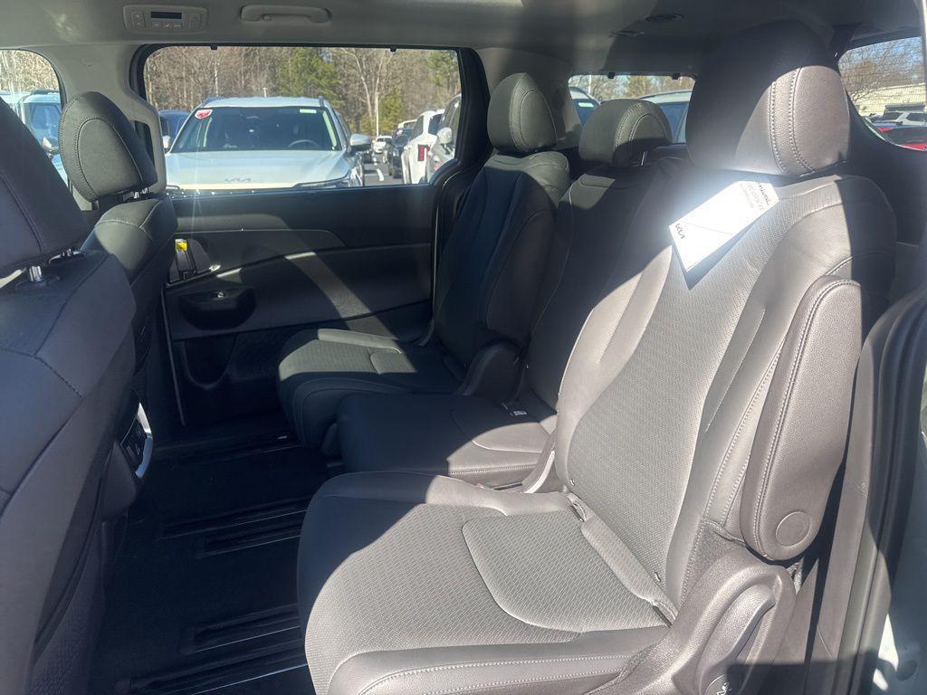 new 2026 Kia Carnival car, priced at $49,991