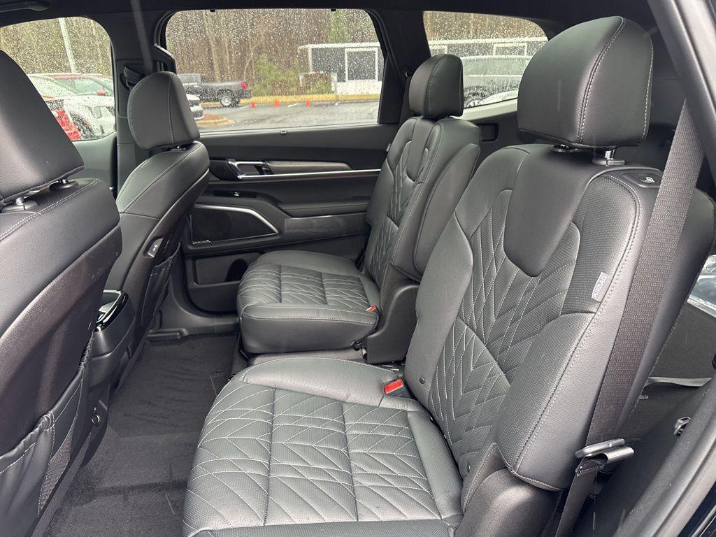 new 2025 Kia Telluride car, priced at $46,313