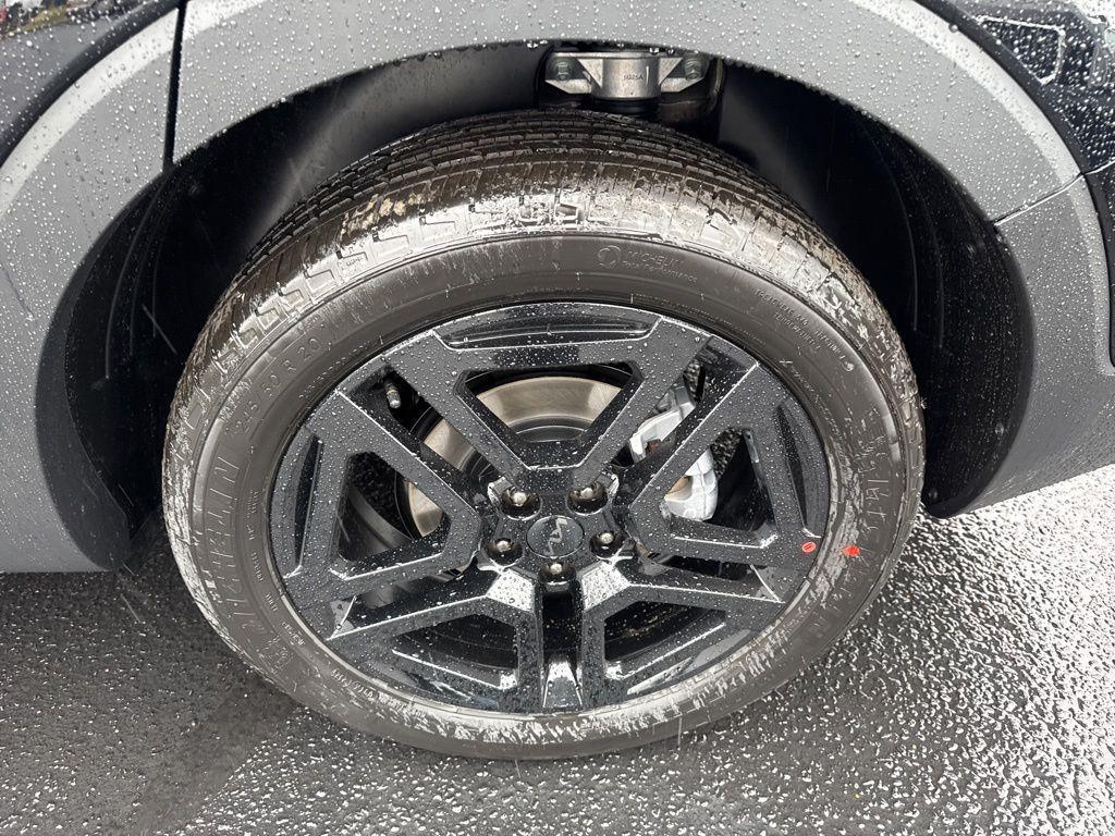 new 2025 Kia Telluride car, priced at $46,313