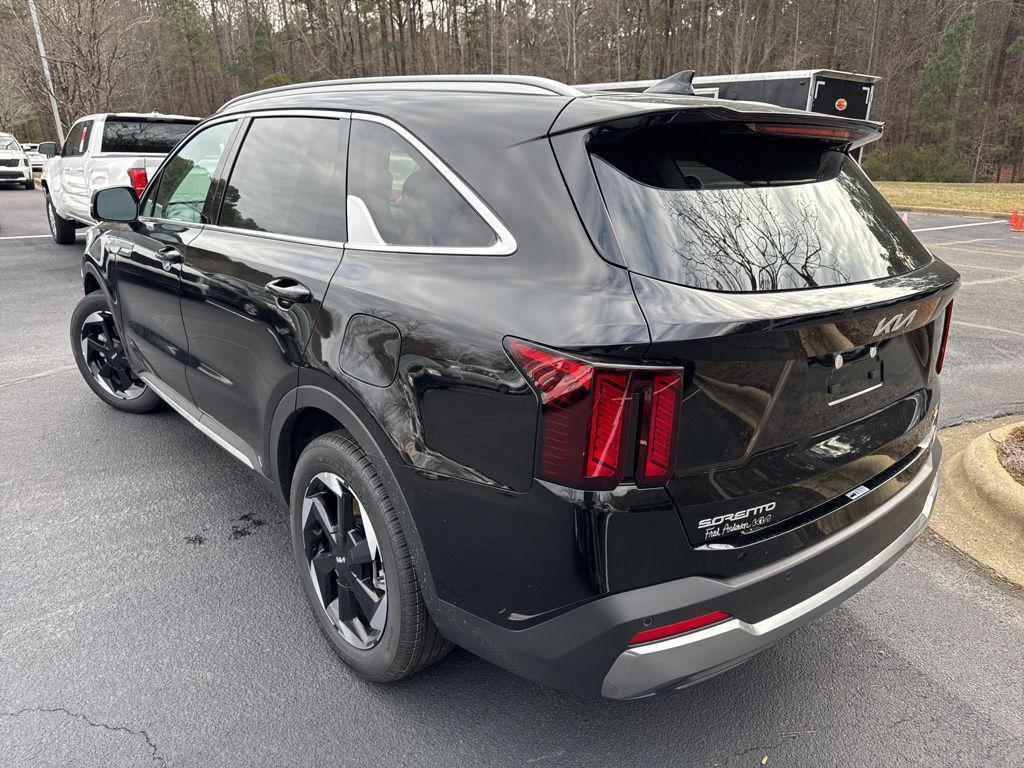 new 2026 Kia Sorento Hybrid car, priced at $37,697