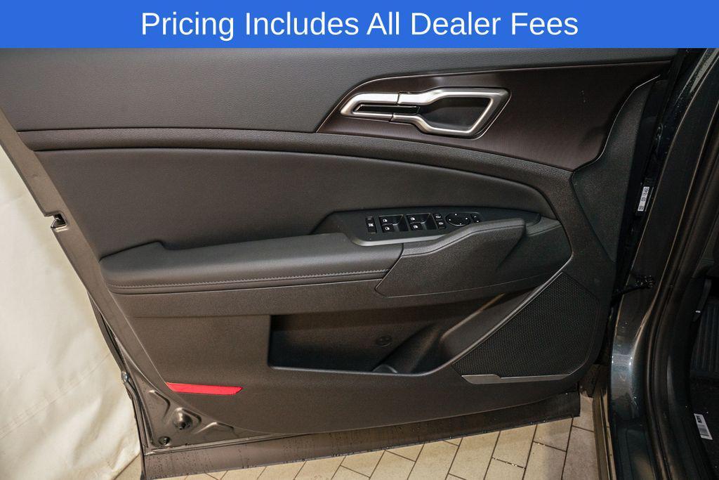 new 2026 Kia Sportage Hybrid car, priced at $35,095