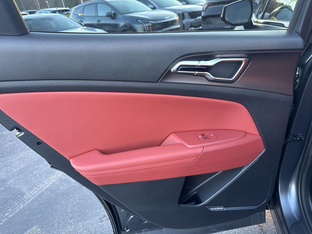 new 2026 Kia Sportage Hybrid car, priced at $38,755