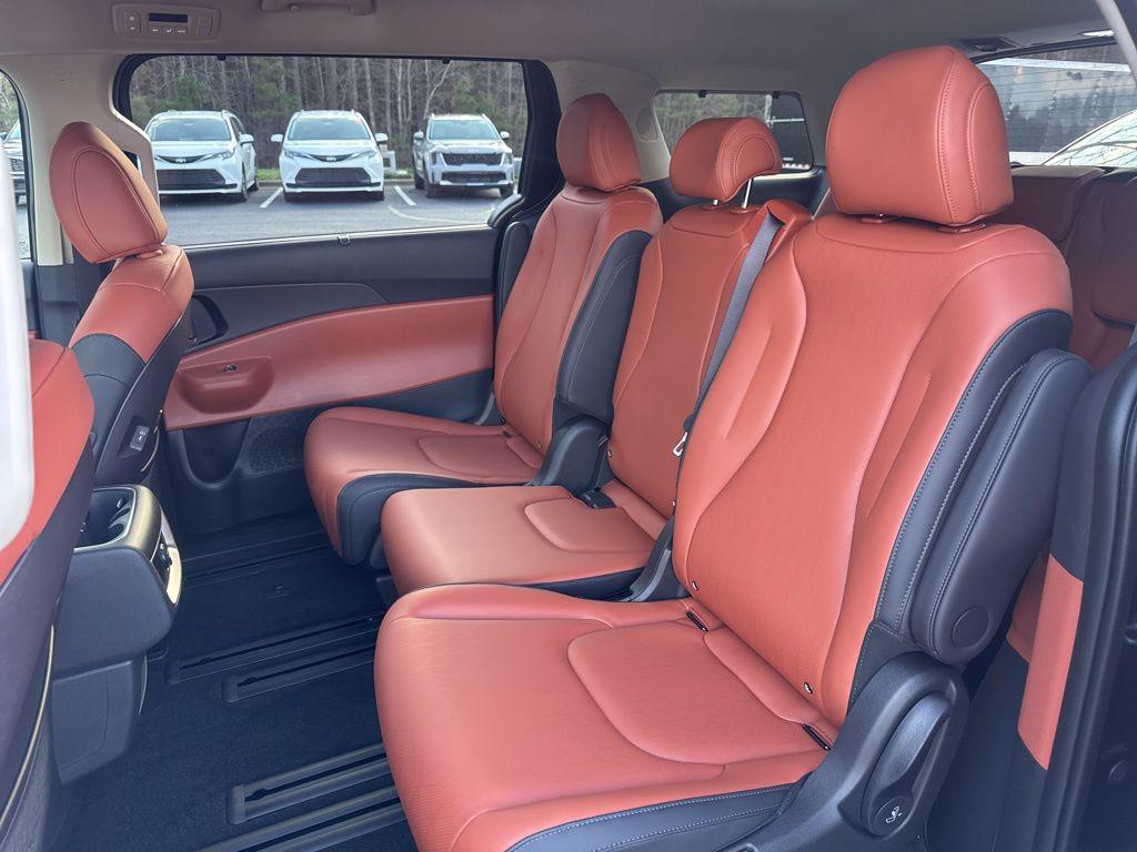 new 2026 Kia Carnival Hybrid car, priced at $43,056