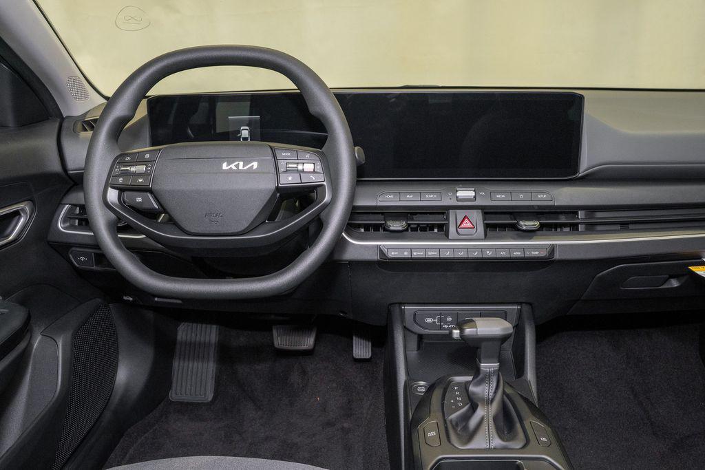 new 2025 Kia K4 car, priced at $23,413