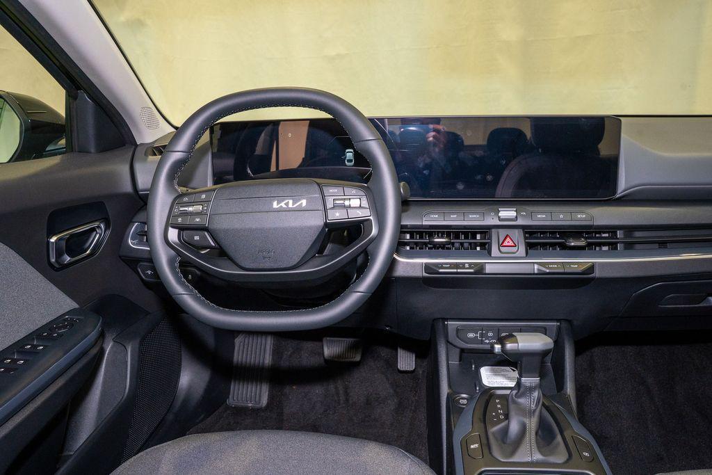 new 2025 Kia K4 car, priced at $21,095