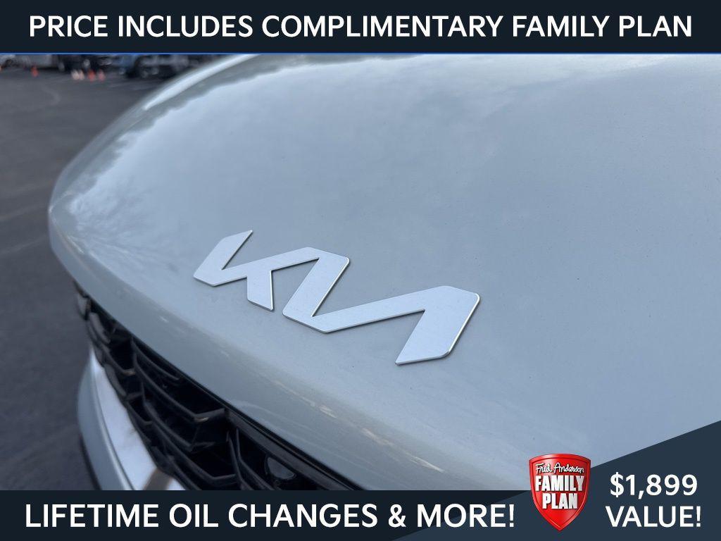 new 2026 Kia Sorento car, priced at $40,568