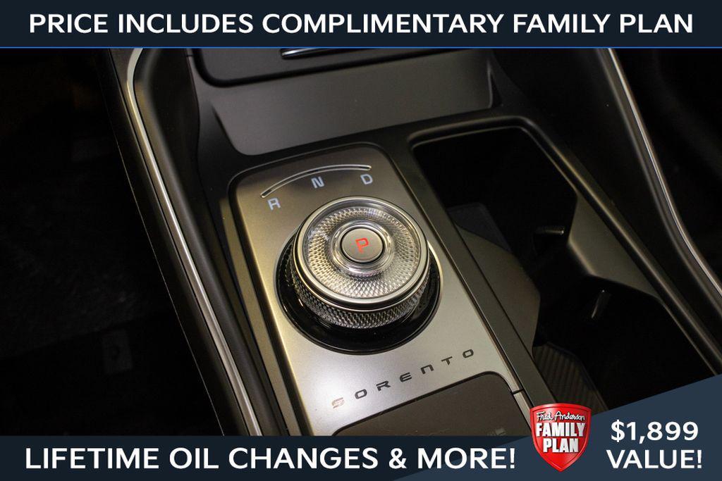 new 2026 Kia Sorento Hybrid car, priced at $40,693