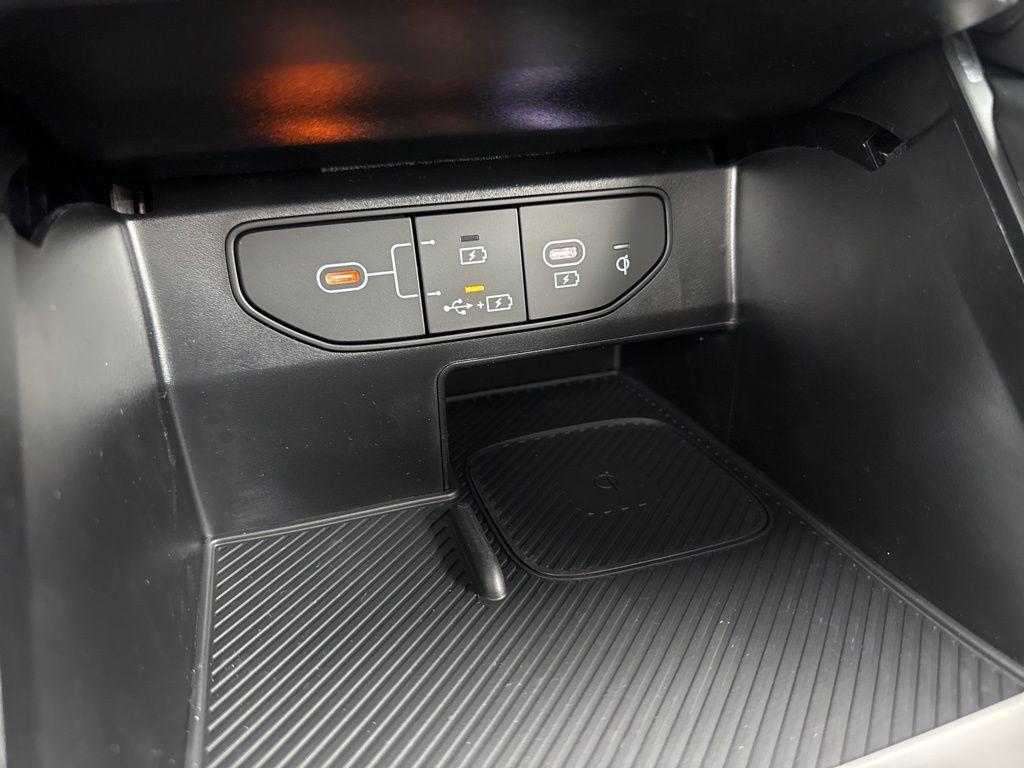 new 2026 Kia Sorento Hybrid car, priced at $39,884