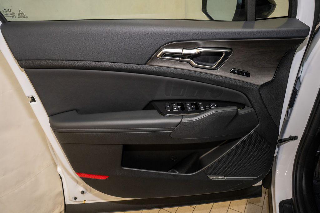 used 2025 Kia Sportage car, priced at $31,495