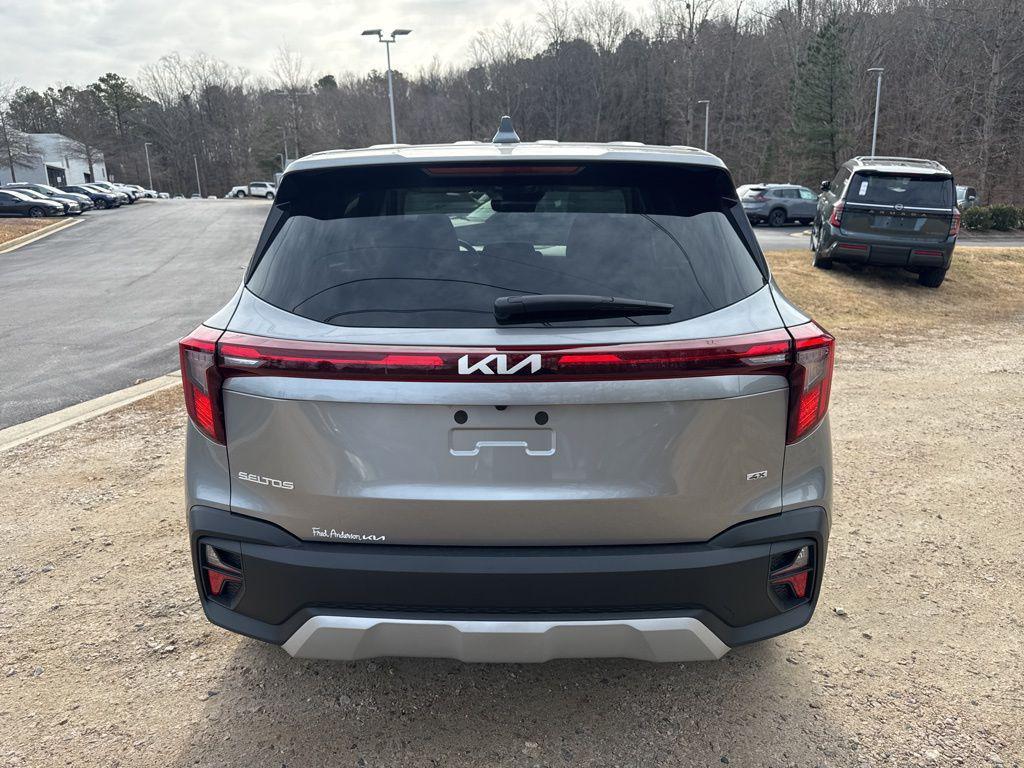 new 2026 Kia Seltos car, priced at $25,000