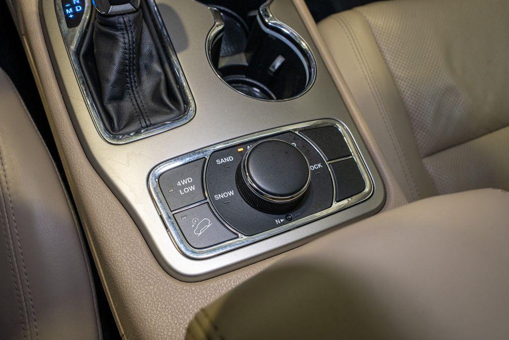 used 2019 Jeep Grand Cherokee car, priced at $21,495