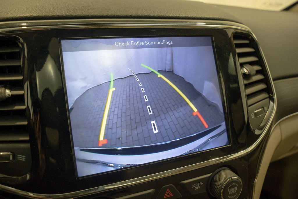 used 2019 Jeep Grand Cherokee car, priced at $21,495