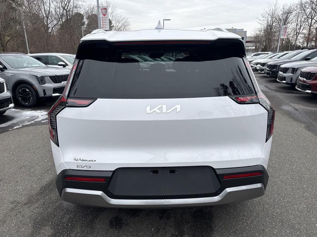 new 2026 Kia EV9 car, priced at $53,289