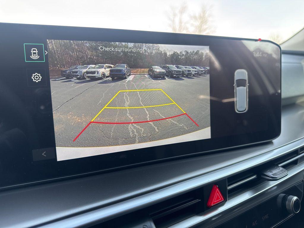 new 2025 Kia Sorento Hybrid car, priced at $36,945