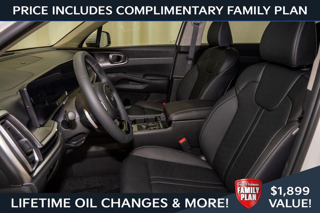 new 2025 Kia Sorento Hybrid car, priced at $37,968