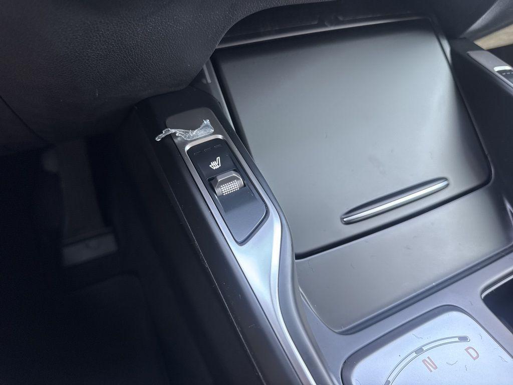 new 2025 Kia Sorento Hybrid car, priced at $36,945