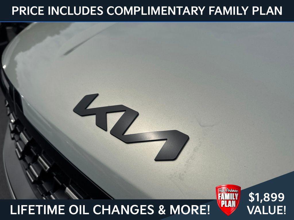 new 2026 Kia Carnival Hybrid car, priced at $55,113