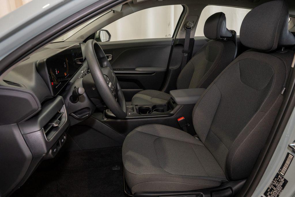 new 2025 Kia K4 car, priced at $23,007
