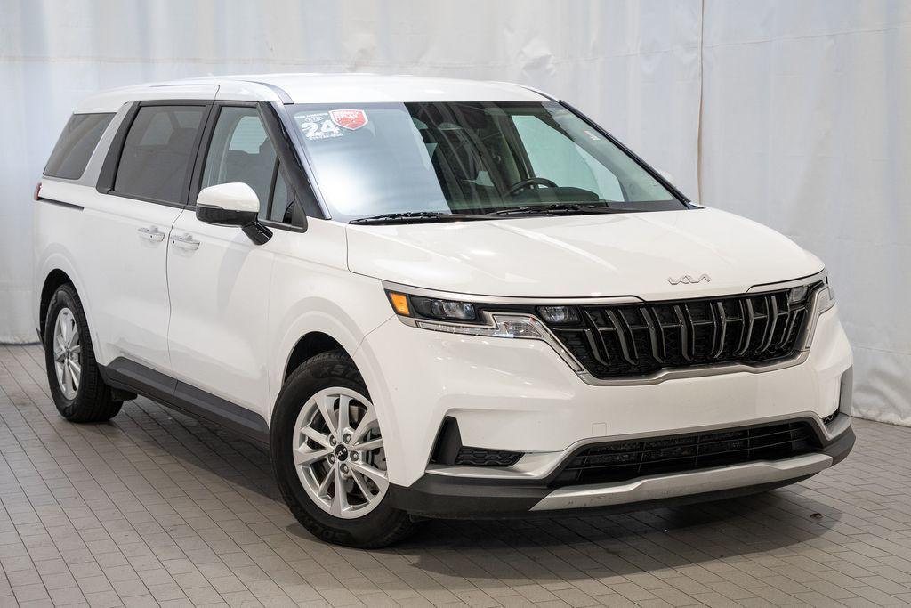 used 2024 Kia Carnival car, priced at $30,495