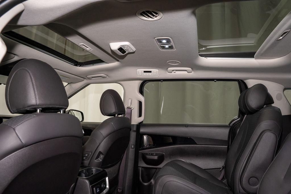 used 2025 Kia Carnival Hybrid car, priced at $46,595