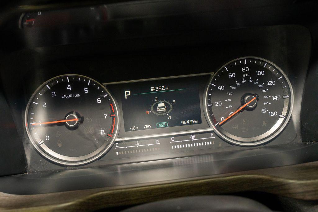 used 2022 Kia Sorento car, priced at $22,495