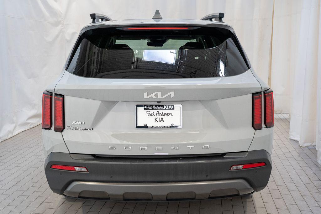 used 2022 Kia Sorento car, priced at $22,495