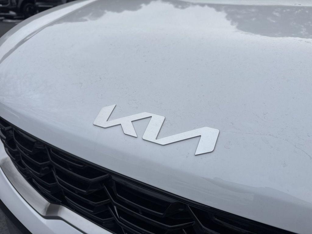 new 2026 Kia Sorento car, priced at $33,809