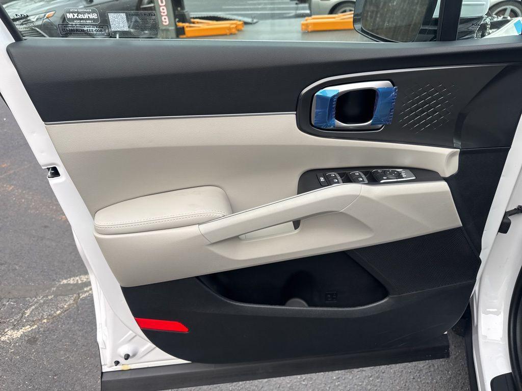 new 2026 Kia Sorento car, priced at $33,809