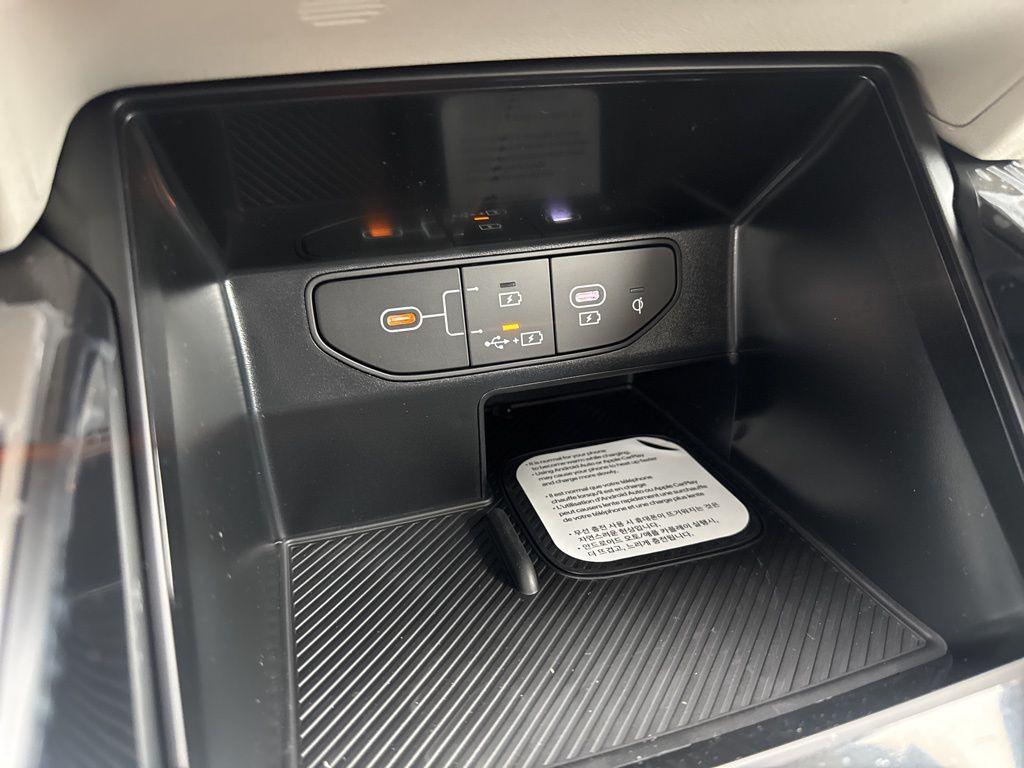 new 2026 Kia Sorento car, priced at $33,809