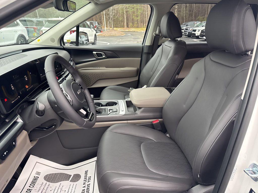 new 2026 Kia Carnival car, priced at $38,509