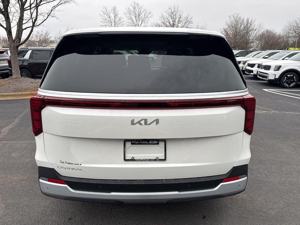new 2026 Kia Carnival car, priced at $38,509