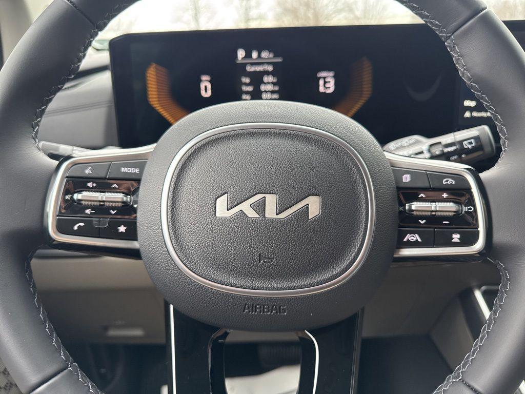 new 2026 Kia Carnival car, priced at $38,509