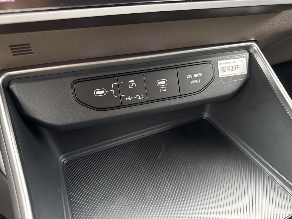 new 2026 Kia Carnival car, priced at $38,509