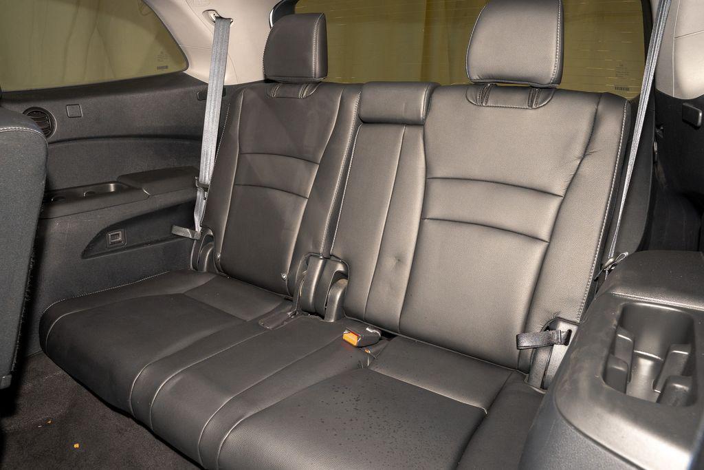 used 2021 Honda Pilot car, priced at $26,495