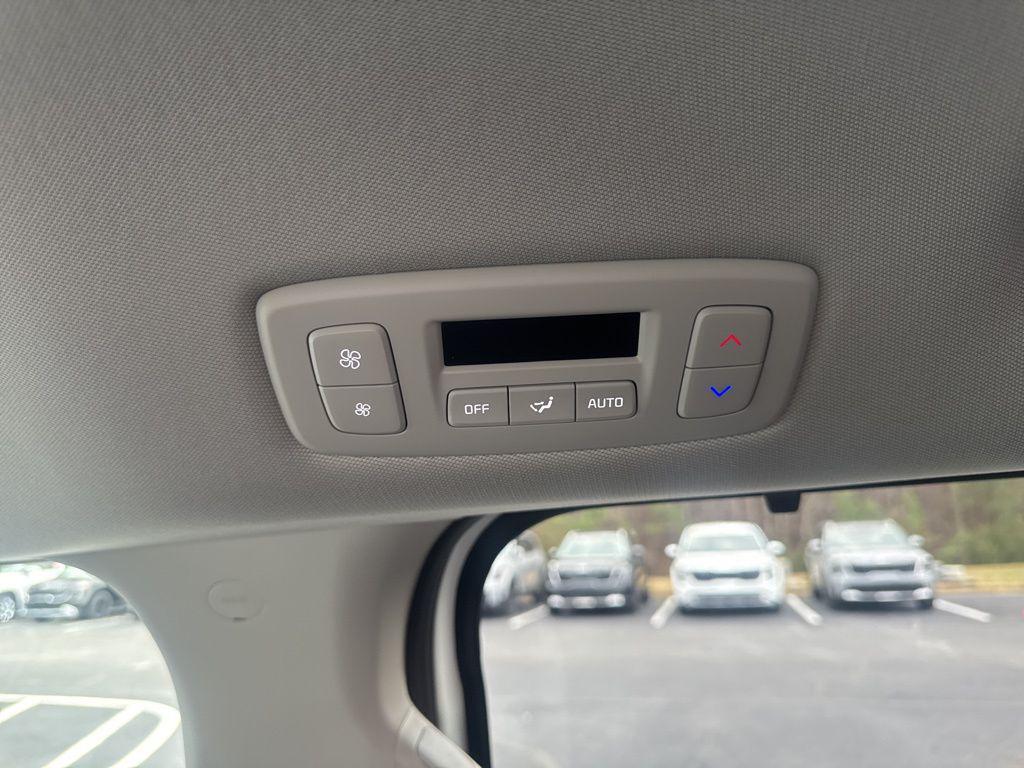 new 2026 Kia Carnival Hybrid car, priced at $42,601