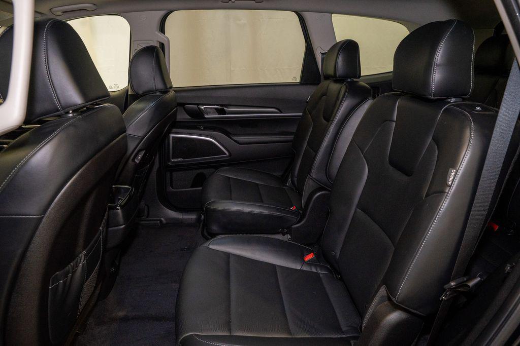 used 2024 Kia Telluride car, priced at $32,951