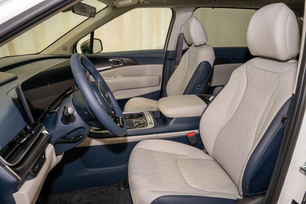 new 2026 Kia Carnival car, priced at $46,321