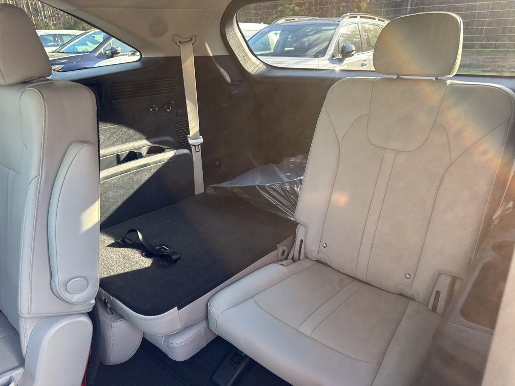 new 2026 Kia Sorento car, priced at $39,512