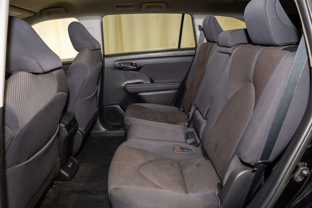 used 2023 Toyota Highlander car, priced at $28,995