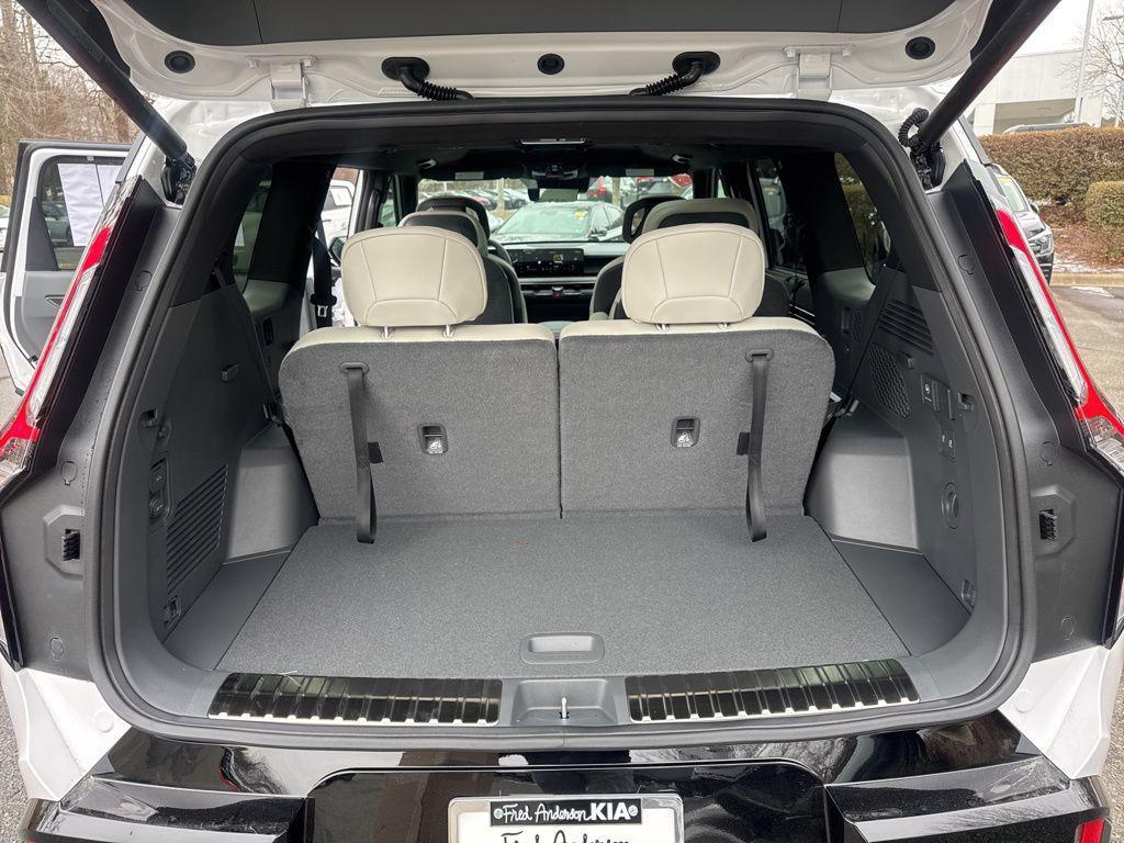 new 2026 Kia EV9 car, priced at $62,699