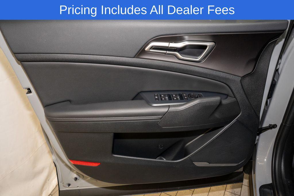 new 2026 Kia Sportage car, priced at $29,425