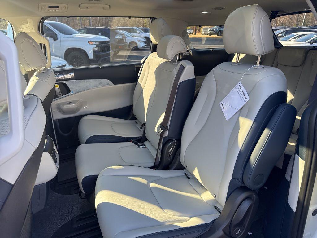 new 2026 Kia Carnival Hybrid car, priced at $47,291