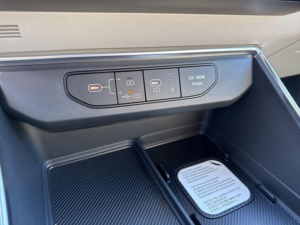 new 2026 Kia Carnival Hybrid car, priced at $47,291