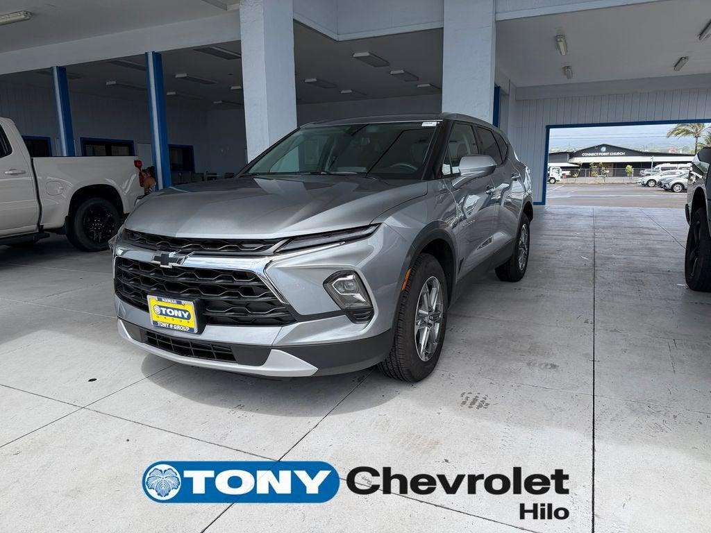 new 2025 Chevrolet Blazer car, priced at $37,515