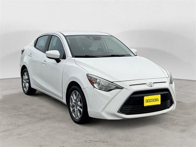 2017 Frost Toyota Yaris iA