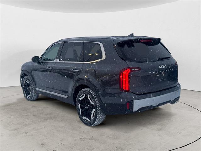 used 2023 Kia Telluride car, priced at $30,988