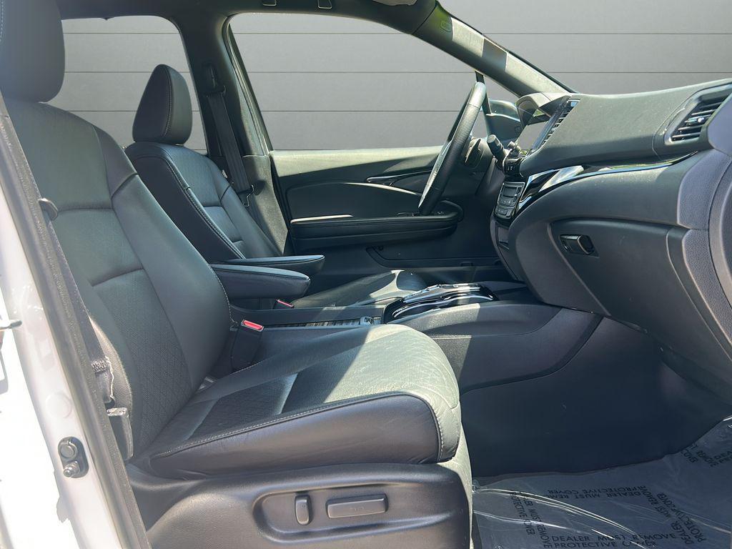used 2019 Honda Passport car, priced at $29,384
