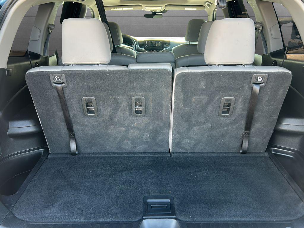 used 2022 Honda Pilot car, priced at $27,995