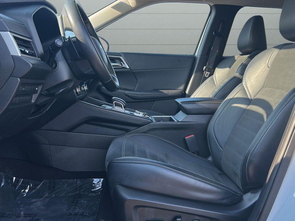 used 2024 Mitsubishi Outlander car, priced at $22,784